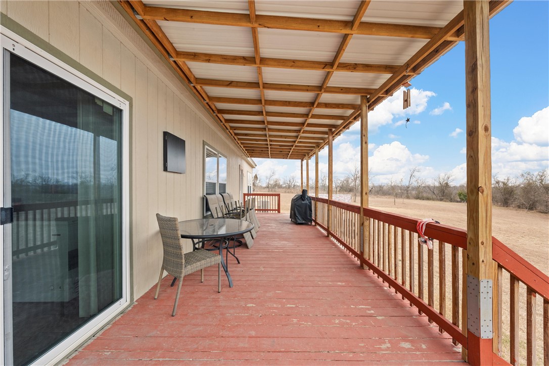 105 Cr 4025 Road Lott, TX 76656 - Photo 29 of 40