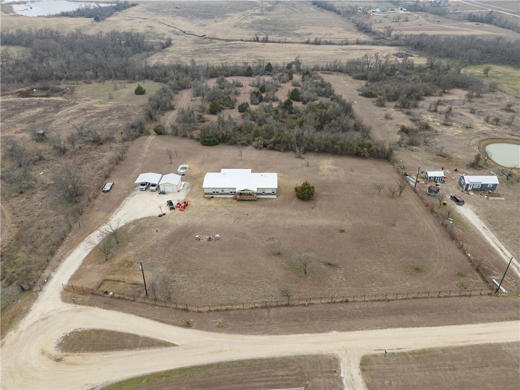 105 Cr 4025 Road Lott, TX 76656 - Photo 39 of 40