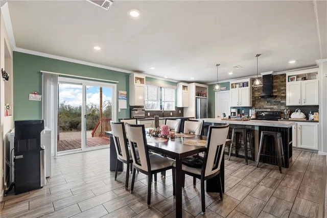 $395,000 | 105 Cr 4025 Road, Lott, TX 76656