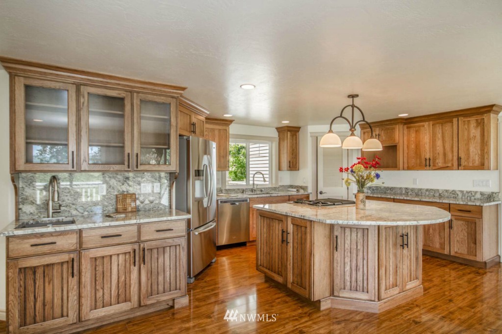 14037 Donnell Road Anacortes, WA 98221 - Photo 11 of 23