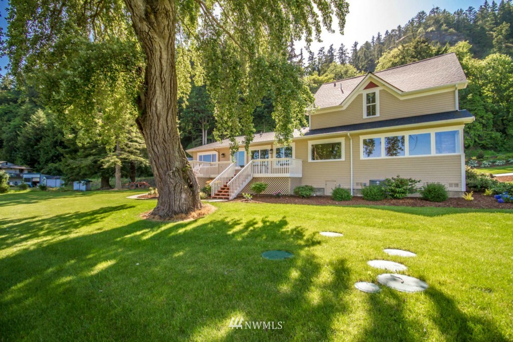 14037 Donnell Road Anacortes, WA 98221 - Photo 20 of 23