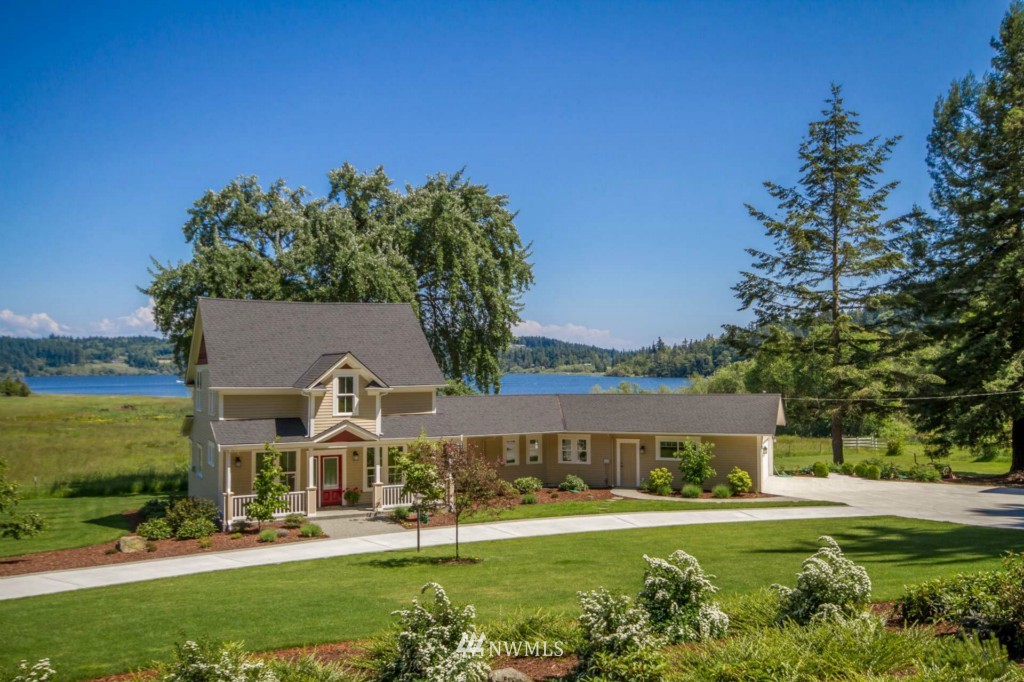 14037 Donnell Road Anacortes, WA 98221 - Photo 3 of 23