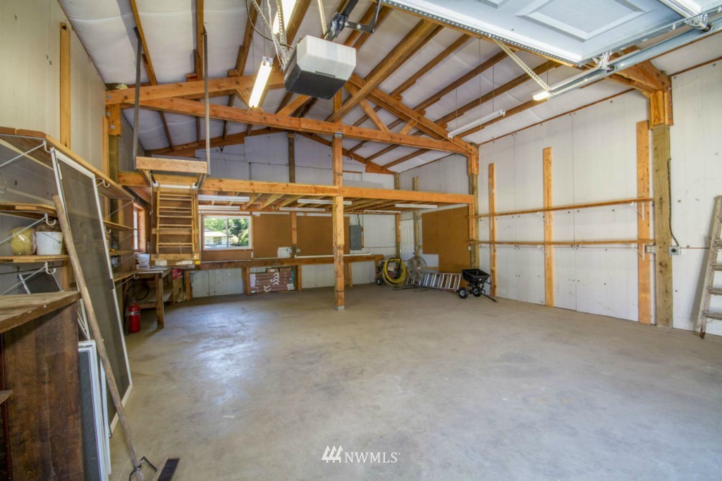 14037 Donnell Road Anacortes, WA 98221 - Photo 5 of 23