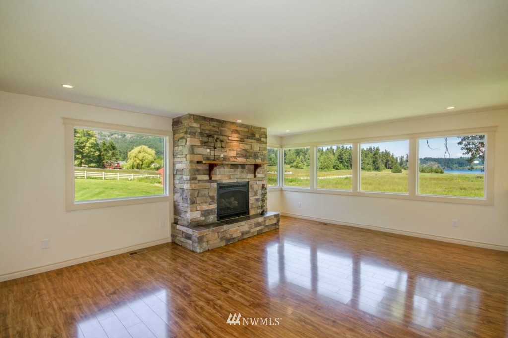 14037 Donnell Road Anacortes, WA 98221 - Photo 7 of 23