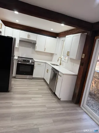 $2,200 | Undisclosed Address, Washington, CT 06777