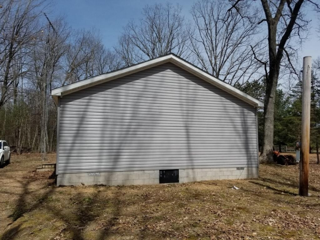 2839 South Tyndall Road Branch, MI 49402 - Photo 4 of 23 20180426_144047