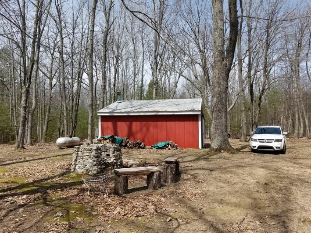 2839 South Tyndall Road Branch, MI 49402 - Photo 5 of 23 20180426_144055