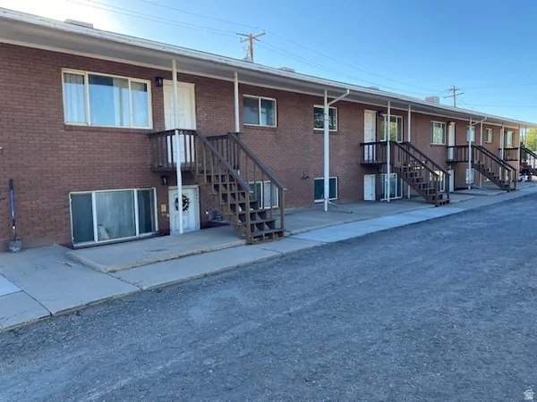 $1,075,000 | 232 West 100 North, Vernal, UT 84078