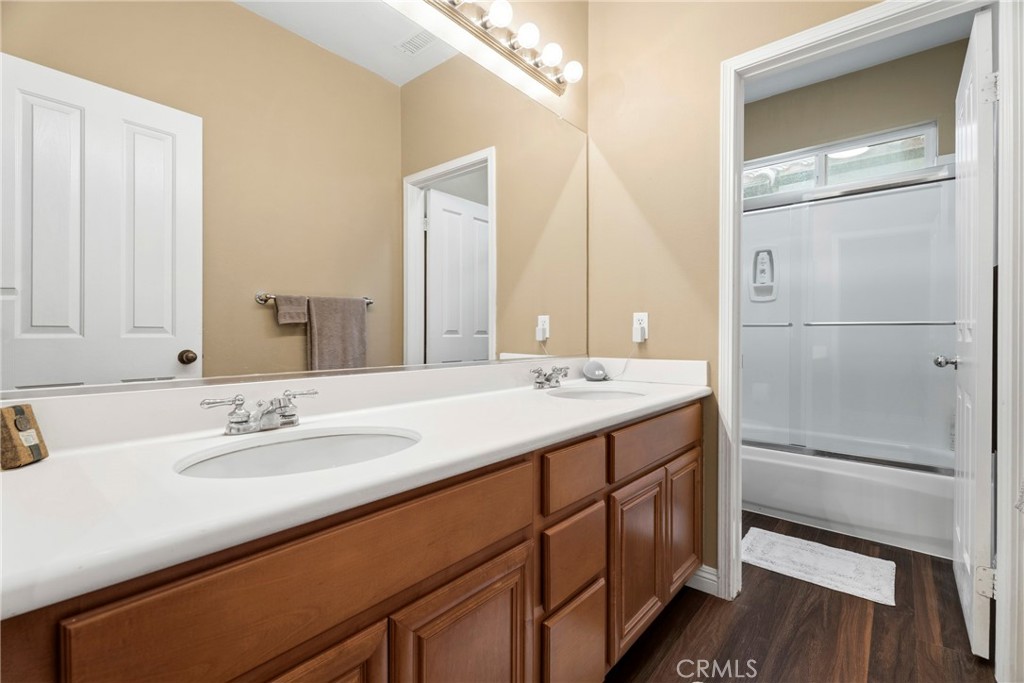 26004 Twain Place Stevenson Ranch, CA 91381 - Photo 31 of 44
