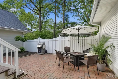 $539,900 | 1131 Hawken Place, Webster Groves, MO 63119
