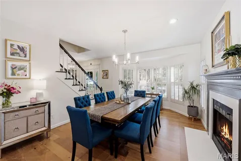 $539,900 | 1131 Hawken Place, Webster Groves, MO 63119