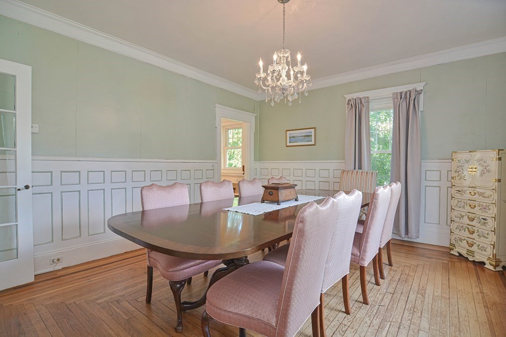 961 Mendon Road Woonsocket, RI 02895 - Photo 12 of 42