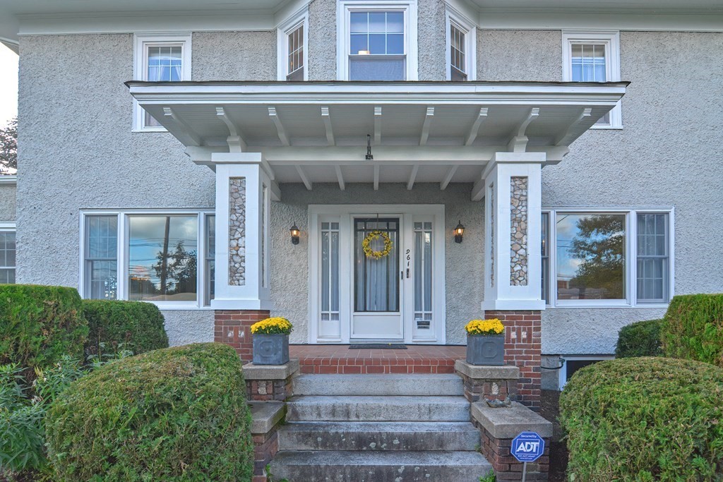 961 Mendon Road Woonsocket, RI 02895 - Photo 2 of 42