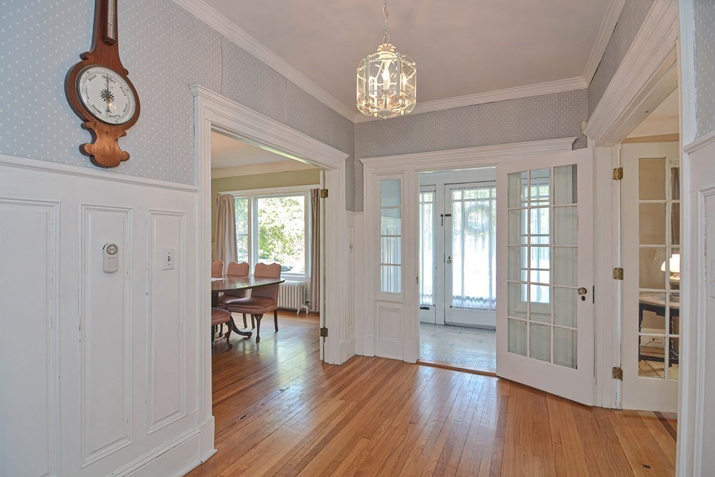 961 Mendon Road Woonsocket, RI 02895 - Photo 4 of 42