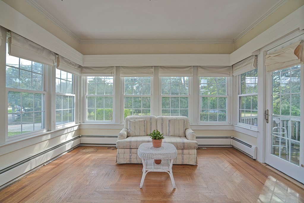 961 Mendon Road Woonsocket, RI 02895 - Photo 10 of 42
