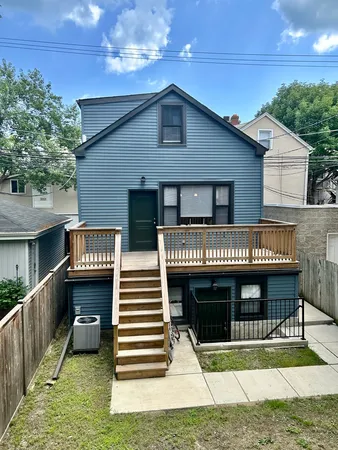 $1,995 | 3051 North Racine Avenue, Unit G, Chicago, IL 60657