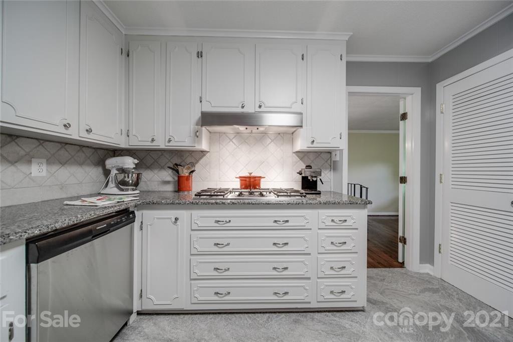 2313 Ferncliff Road Rock Hill, SC 29732 - Photo 9 of 47 Gallery Image 9