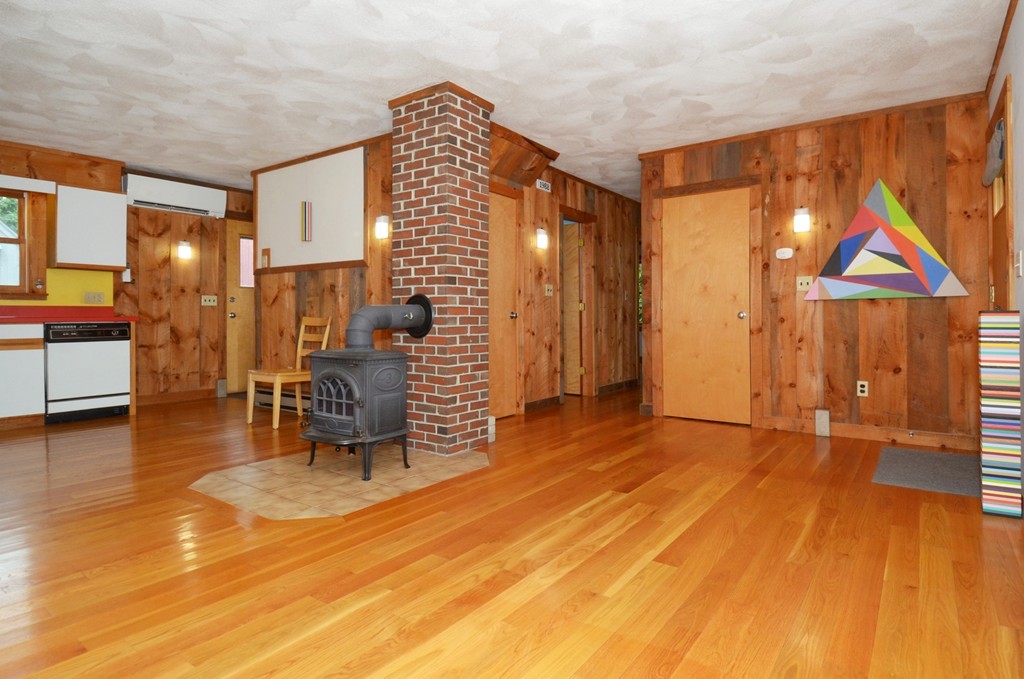 4 Dale Road Hopkinton, MA 01748 - Photo 9 of 30