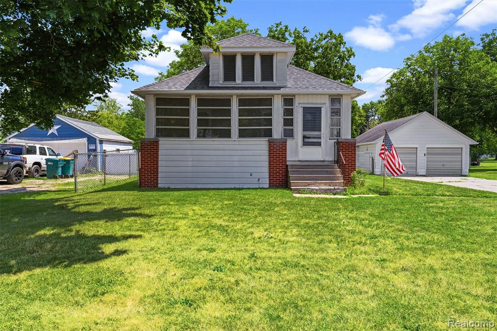 1709 Michigan Avenue Bay City, MI 48708 - Photo 3 of 42