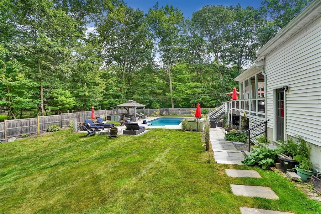 25 Howe Street Medway, MA 02053 - Photo 34 of 42