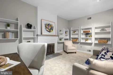 $950,000 | 419 Watts Branch Parkway, Potomac, MD 20854