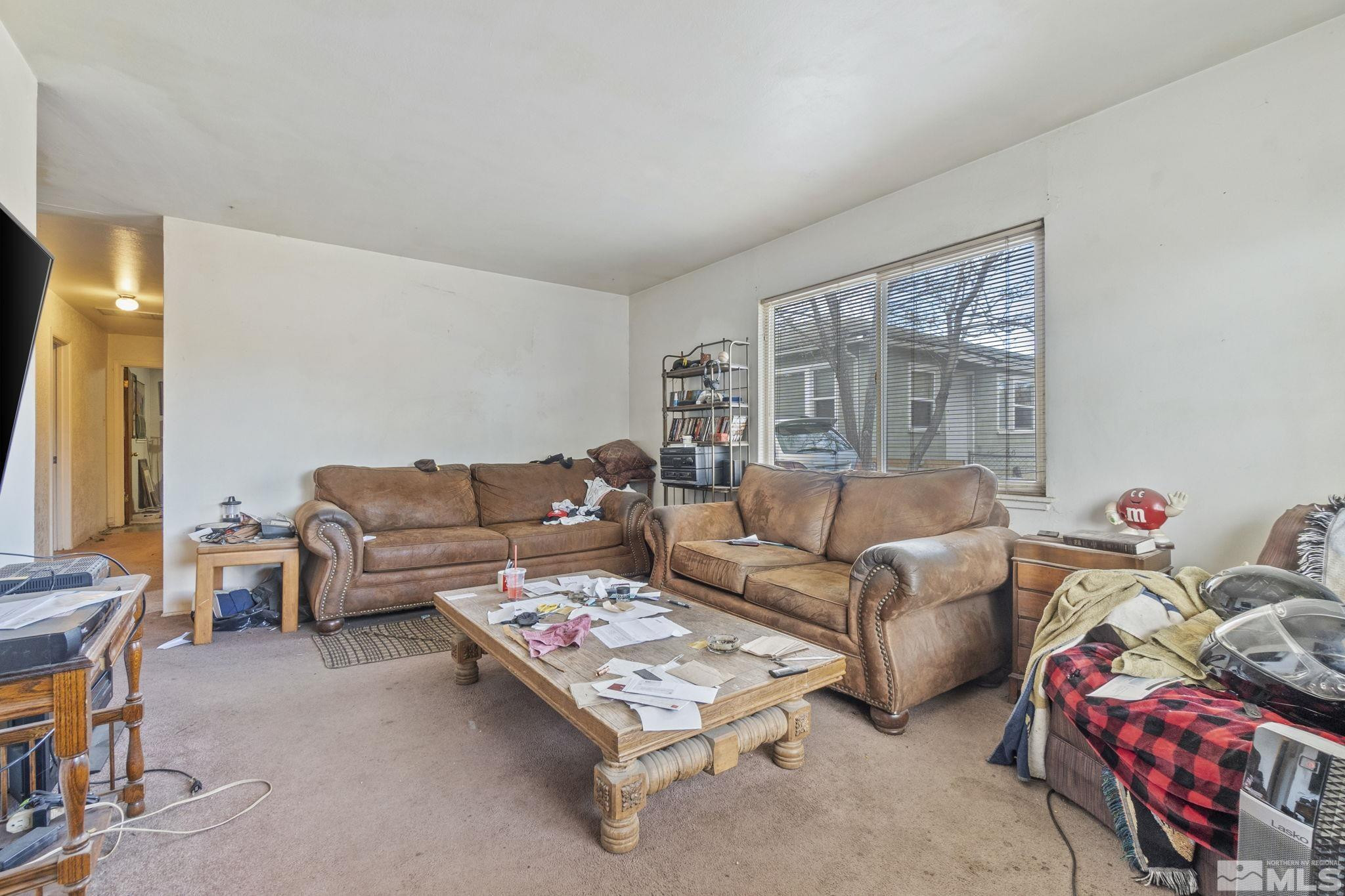 796-798 Moran Street Reno, NV 89502 - Photo 6 of 11 a living room with furniture and a window