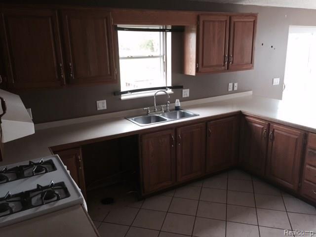 2218 Dunlap Road Smiths Creek, MI 48074 - Photo 9 of 17 FullSizeRender (13).jpg