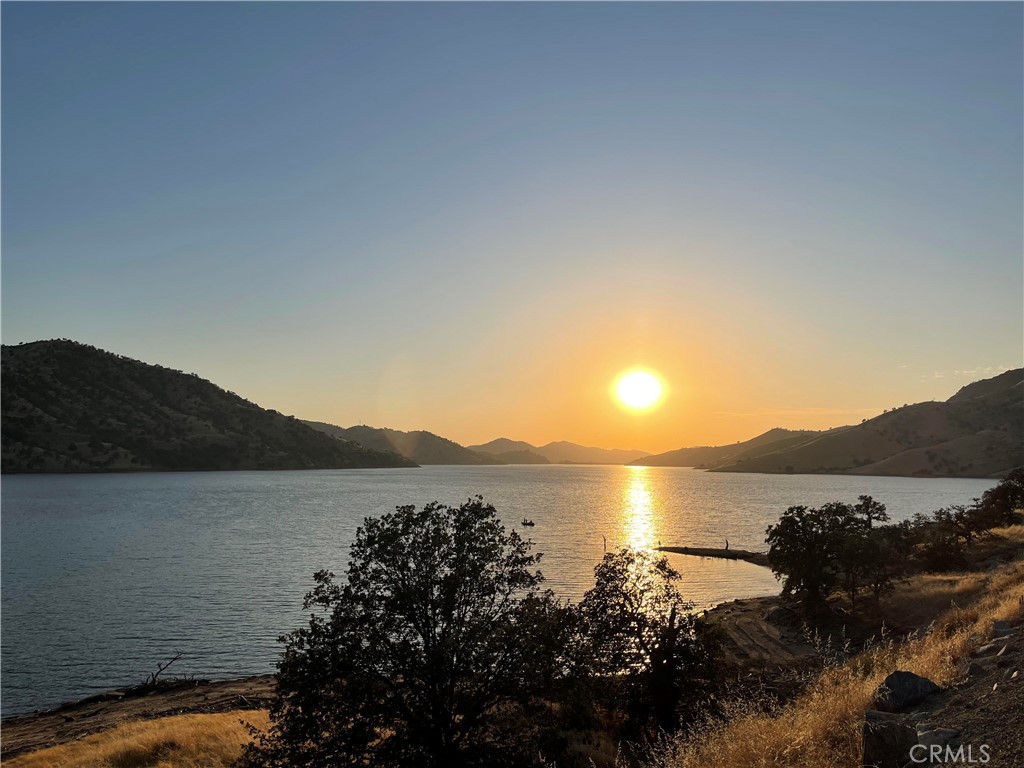 40820 Oak Ridge Drive Three Rivers, CA 93271 - Photo 63 of 65 a view of lake and mountain