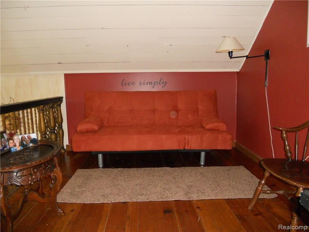 18161 Tipsico Lake Road Fenton, MI 48430 - Photo 26 of 34 loft