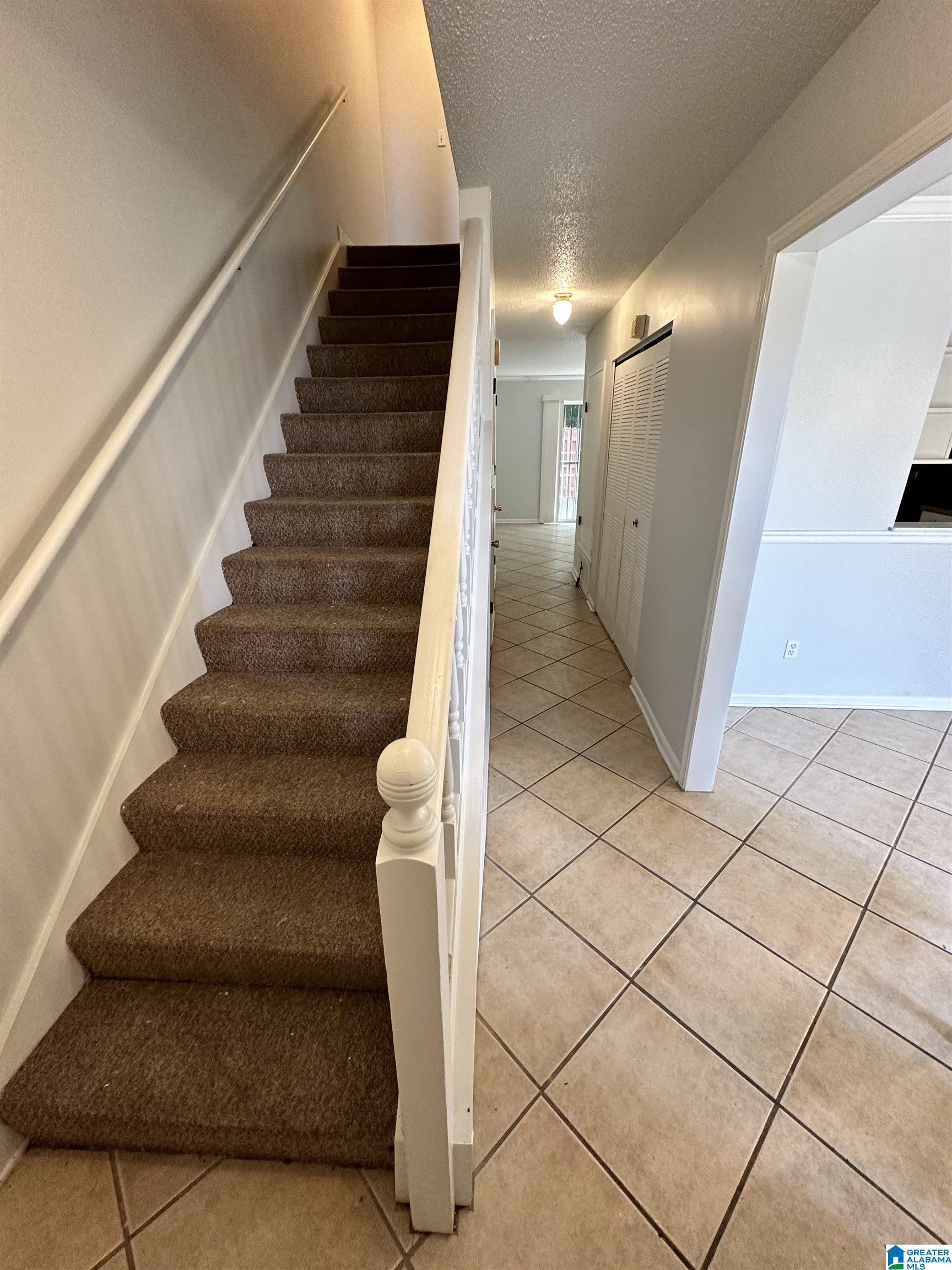 6249 Crest Green Road Birmingham, AL 35212 - Photo 4 of 10