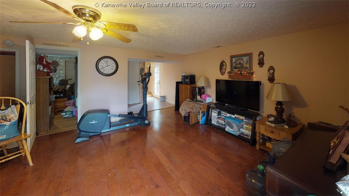 3931 Point Pleasant Road Ravenswood, WV 26164 - Photo 10 of 26 Gallery Image 10