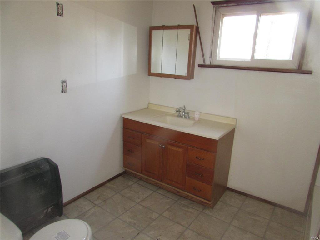 6521 Ll Road Red Bud, IL 62278 - Photo 8 of 9