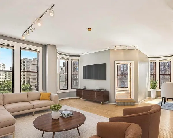 $1,995 | 108 West Wells Street, Unit 4D, Milwaukee, WI 53203