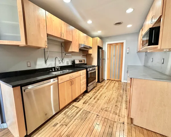 $1,995 | 108 West Wells Street, Unit 4D, Milwaukee, WI 53203