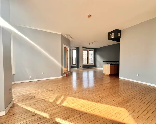 $1,995 | 108 West Wells Street, Unit 4D, Milwaukee, WI 53203