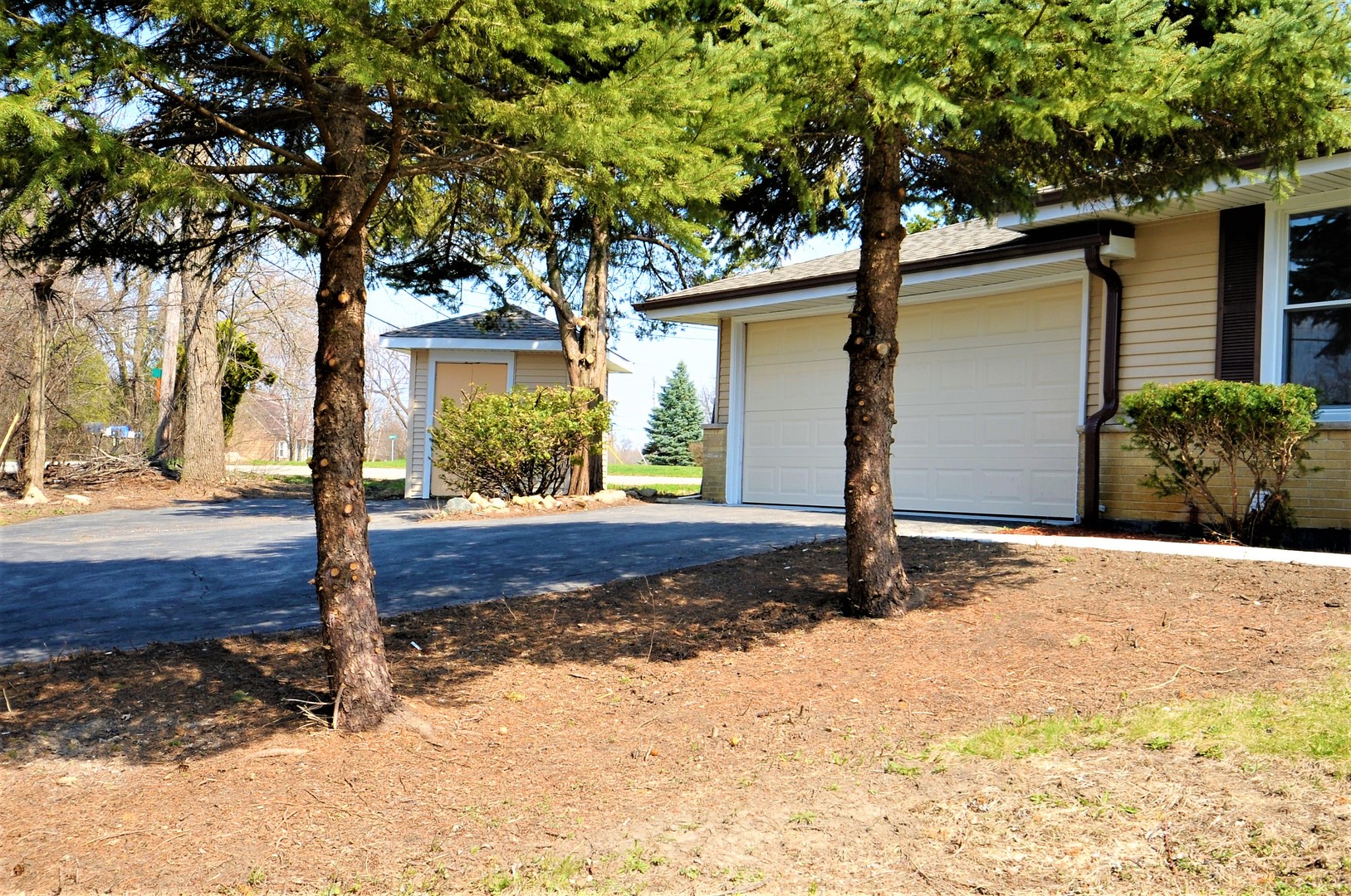 2N475 Swift Road Lombard, IL 60148 - Photo 4 of 34