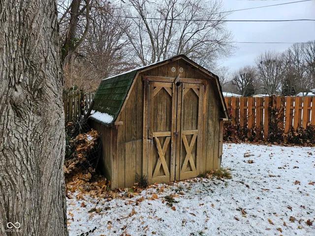 $275,000 | 5211 Kessler Blvd Drive North, Indianapolis, IN 46228