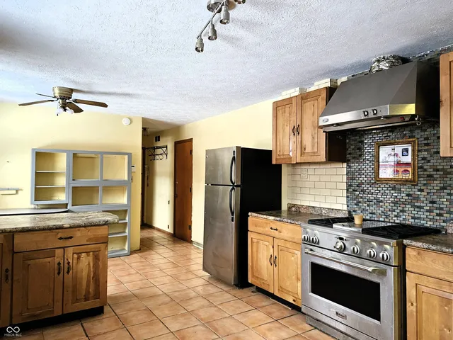 $275,000 | 5211 Kessler Blvd Drive North, Indianapolis, IN 46228