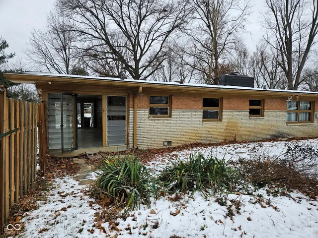 $275,000 | 5211 Kessler Blvd Drive North, Indianapolis, IN 46228