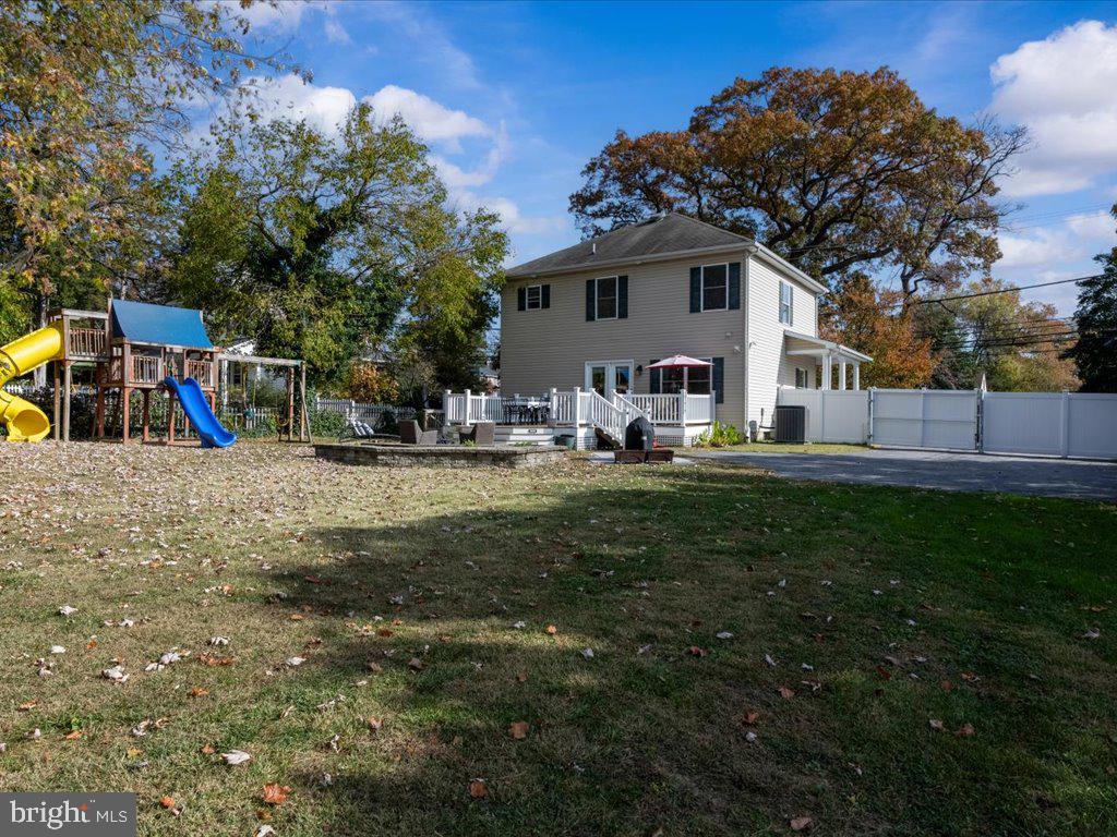 306 South Hammonds Ferry Road Linthicum Heights, MD 21090 - Photo 40 of 49 Fully fenced in yard
