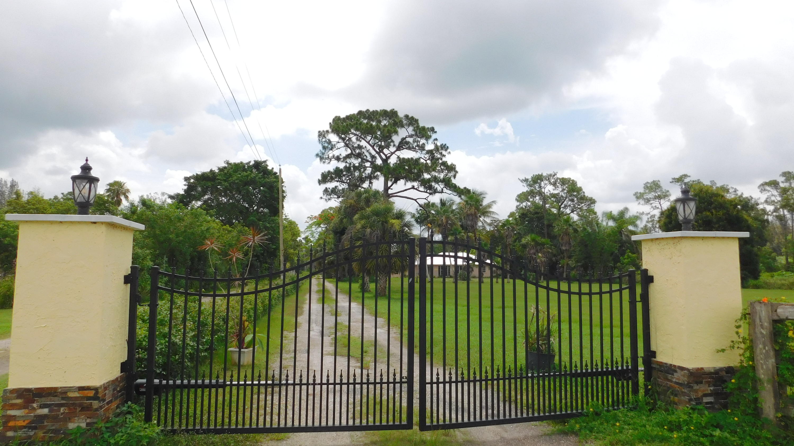 3330 C Road Loxahatchee Groves, FL 33470 - Photo 32 of 33 Electric security gate