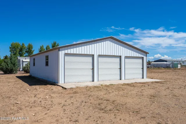 a house view with a outdoor space