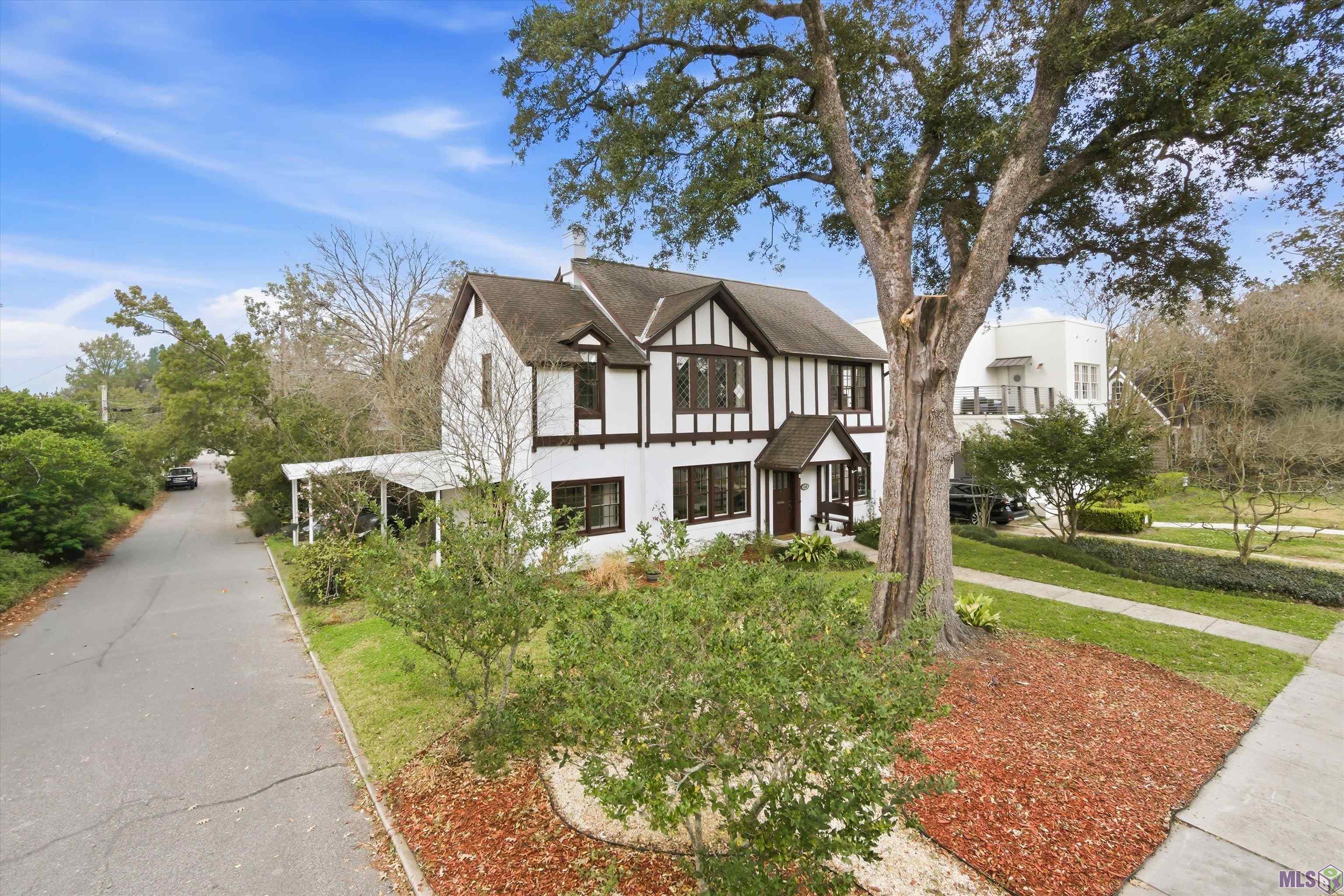2201 Myrtle Avenue Baton Rouge, LA 70806 - Photo 1 of 25 Gallery Image 1