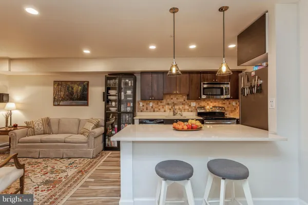 $2,295 | 304 Q Street Northwest, Unit 1, Washington, DC 20001