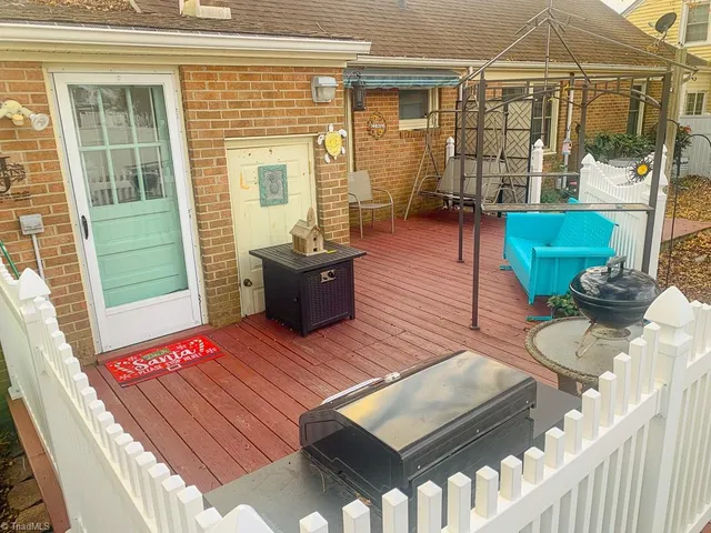 $179,000 | 414 West Jefferson Street, Jackson, NC 27845