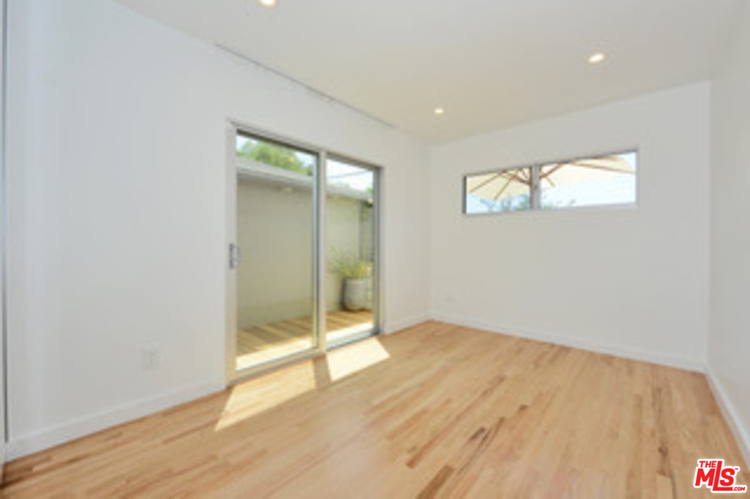 4039 Alla Road Los Angeles, CA 90066 - Photo 13 of 25 Gallery Image 13