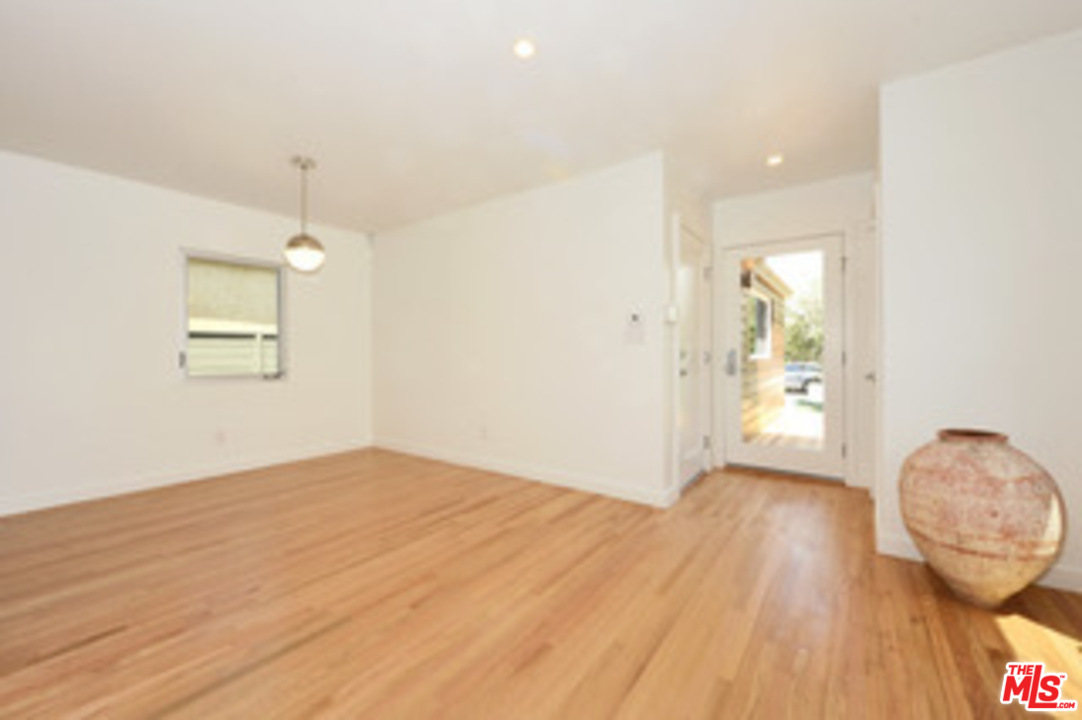 4039 Alla Road Los Angeles, CA 90066 - Photo 5 of 25 Gallery Image 5