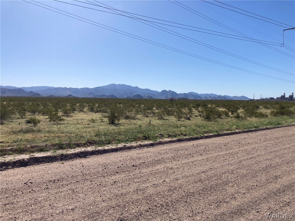 . Apache Road Golden Valley, AZ 86413 - Photo 6 of 12