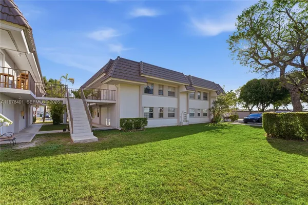 $2,100 | 6921 Southwest 129th Avenue, Unit 5, Miami, FL 33183
