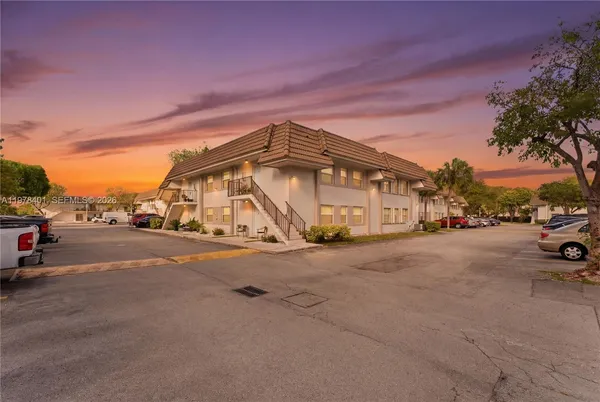 $2,100 | 6921 Southwest 129th Avenue, Unit 5, Miami, FL 33183